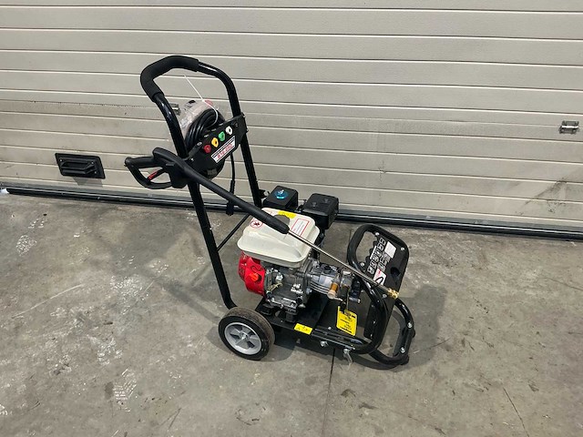 Gasoline high pressure washer b16-250 hogedrukreiniger - afbeelding 1 van  7