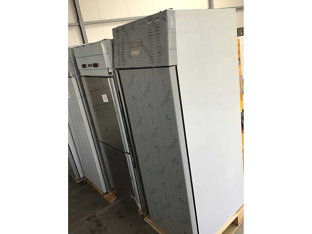 Gastrohero rvs koelkast 1 deur - afbeelding 1 van  9