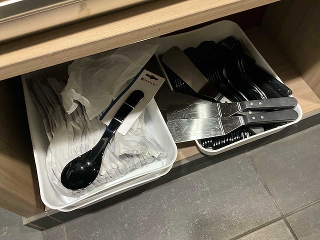 Gastronorm groot lot materiaal voedingswinkel - afbeelding 8 van  12