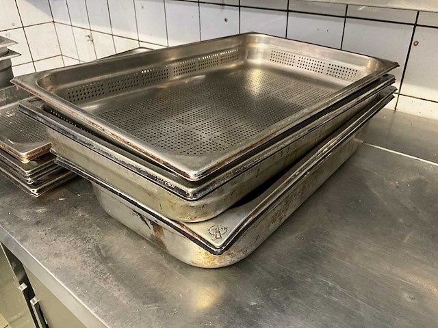 Gastronormbak en schaal (17x) - afbeelding 3 van  10