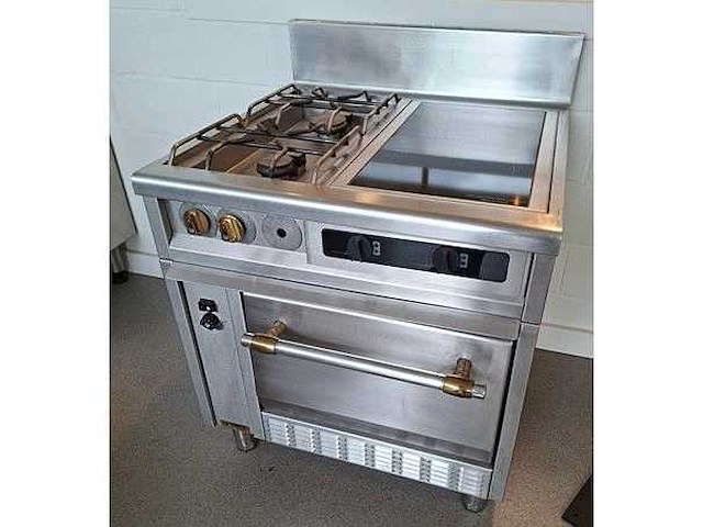 Gasvuur met gasoven - afbeelding 1 van  1