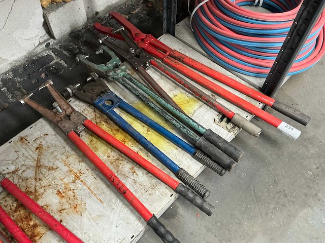 Gaten ponstang (5x) - afbeelding 1 van  4
