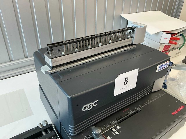 Gbc magnapunch pons machine - afbeelding 2 van  3