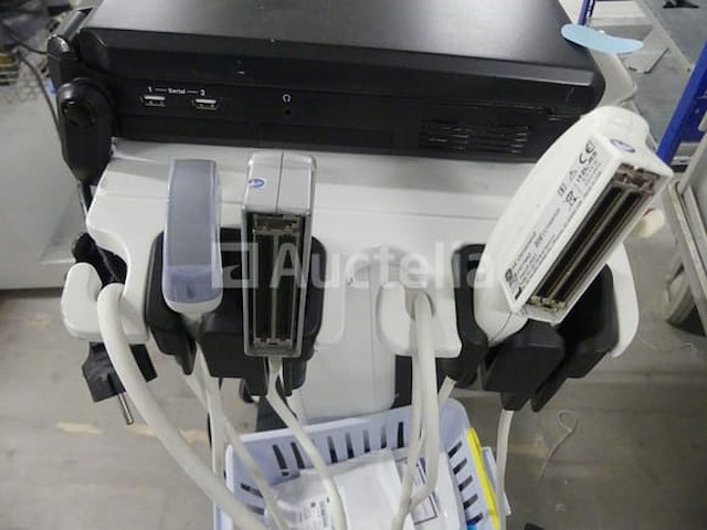 Ge healthcare logiq draagbaar ultrageluidsstation - afbeelding 7 van  10