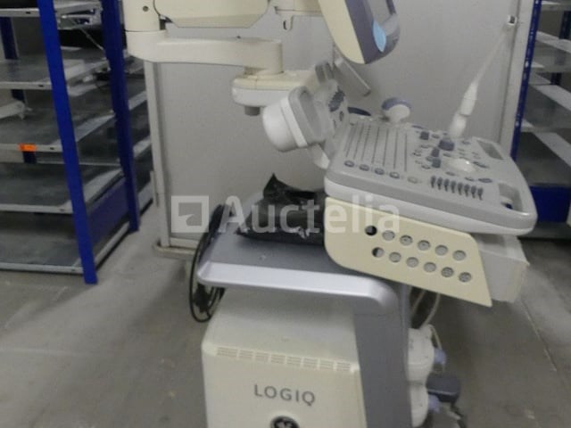 Ge healthcare logiq p5 trolley ultrasoon station - afbeelding 1 van  10
