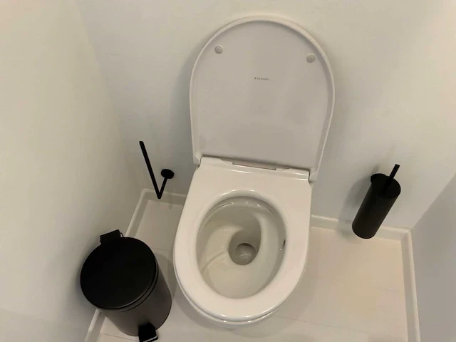 Geberit - acanto - toilet - afbeelding 4 van  9