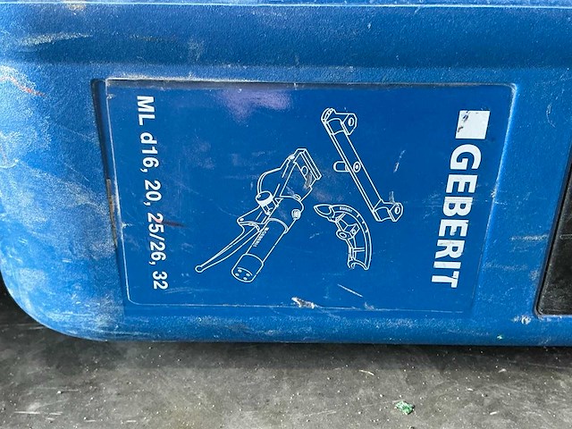 Geberit buizenplooier - afbeelding 2 van  3