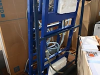 Geberit ophangsysteem voor toilet - afbeelding 2 van  2