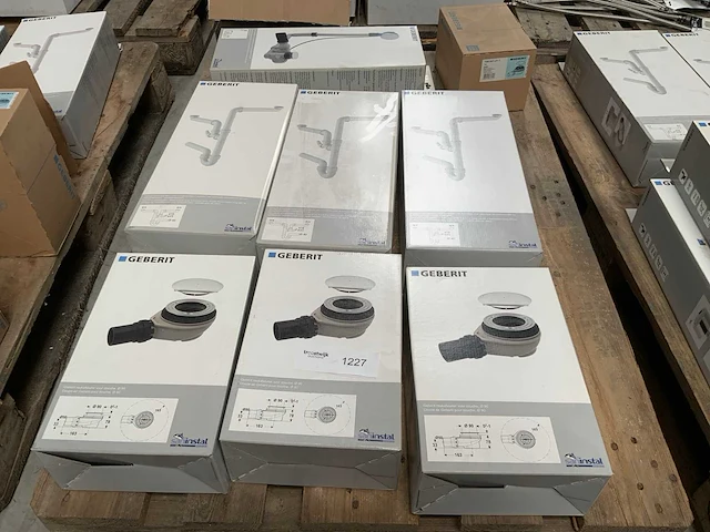 Geberit partij installatiemateriaal sanitair - afbeelding 1 van  6