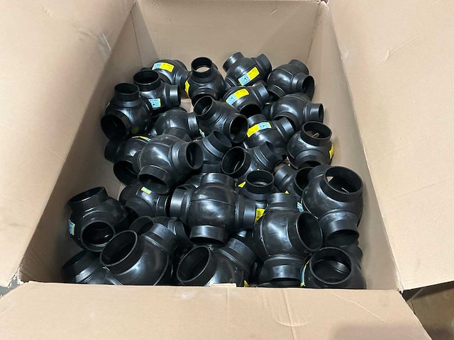 Geberit pe-hd 110/90 367.280.16.1 partij koppelstukken kruis - afbeelding 1 van  3