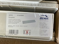 Geberit toilet (4x) + diverse badkamer accessoires - afbeelding 10 van  10