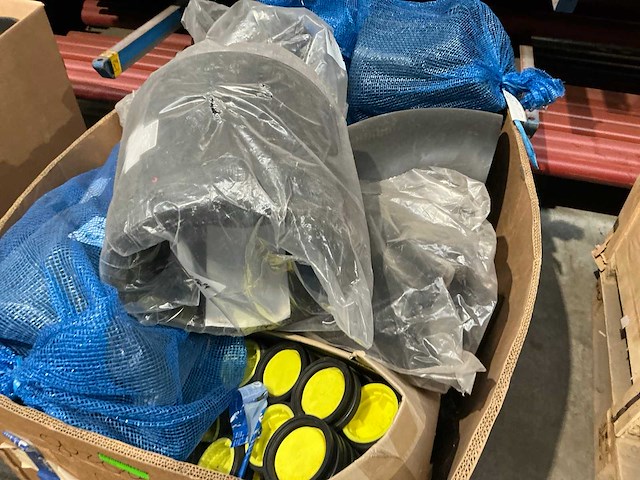 Geberit-wavin-akatherm partij moffen en koppelstukken - afbeelding 3 van  3