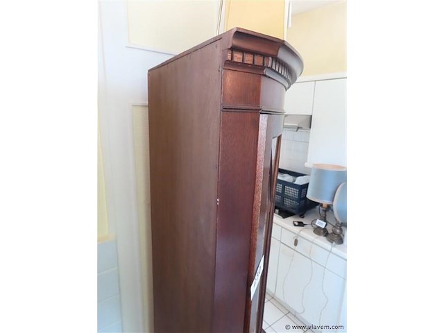 Gebogen hoekvitrine - afbeelding 2 van  3