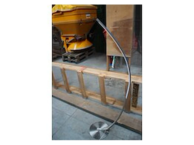 Gebogen led lamp - afbeelding 1 van  2