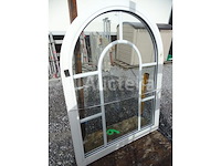 Gebogen wit pvc-frame (met geïntegreerde dwarssteunen) - afbeelding 1 van  2