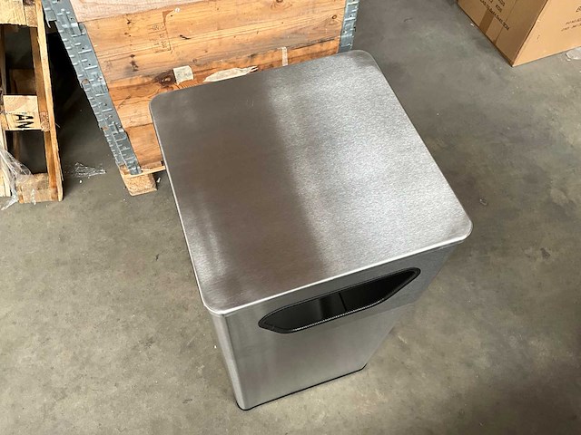 Geborsteld rvs prullenbak +/- 41 x 41 x 87,5 cm - afbeelding 2 van  7