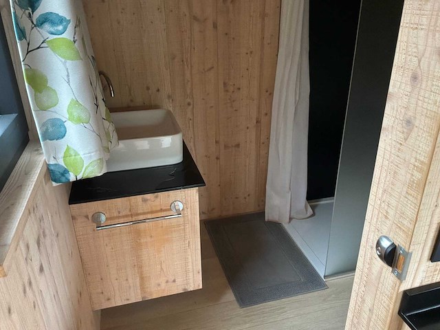 Gebruikt tiny house - afbeelding 2 van  16