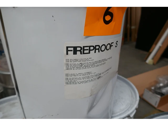 Geconcentreerde kleurpasta + fireproof - afbeelding 4 van  4