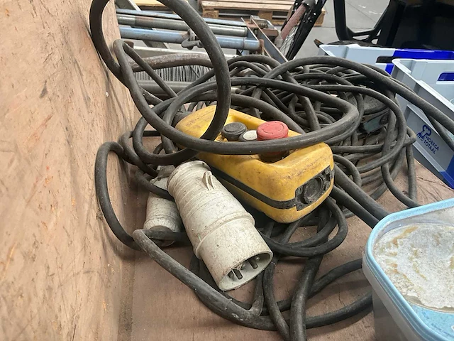 Geda 150 gedemonteerde bouwlift/pannenlift - afbeelding 19 van  20
