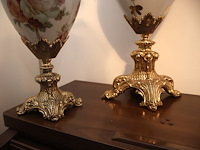 Gedecoreerdde porseleinvaas (x2) - afbeelding 4 van  5