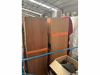 Gedemonteerd bed en 3 diverse kasten - afbeelding 7 van  8