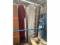 Gedemonteerd bed en 3 diverse kasten - afbeelding 8 van  8