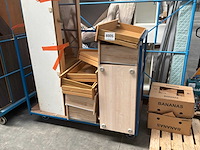 Gedemonteerd bed en 3 diverse kasten - afbeelding 2 van  7