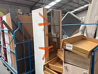Gedemonteerd bed en 3 diverse kasten - afbeelding 3 van  7