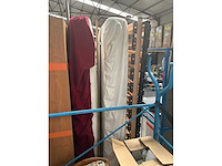 Gedemonteerd bed en 3 diverse kasten - afbeelding 7 van  7