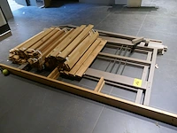 Gedemonteerd houten kinderbed + reeks lattenbodems - afbeelding 3 van  3