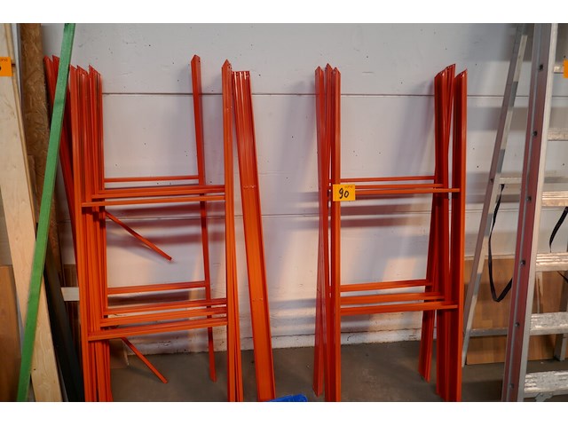 Gedemonteerd magazijnrek - afbeelding 1 van  4