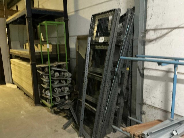 Gedemonteerd rek - afbeelding 3 van  3