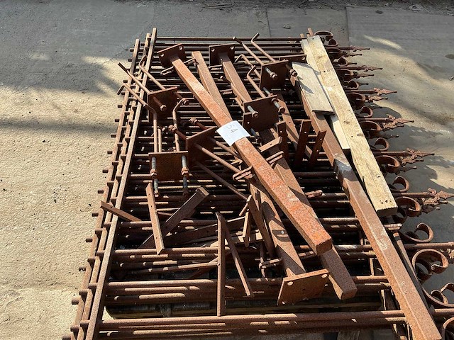 Gedemonteerd tuinhek - afbeelding 4 van  4