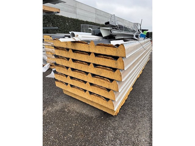 Gedemonteerde aanbouw garage of berging - afbeelding 3 van  9