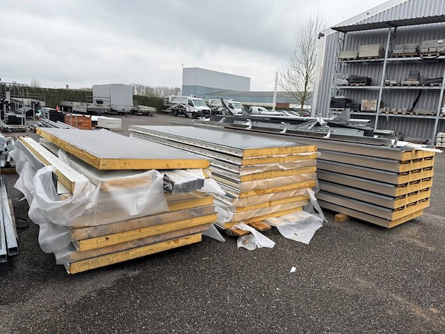 Gedemonteerde aanbouw garage of berging - afbeelding 5 van  9