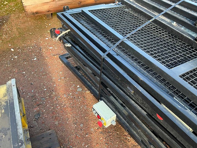 Gedemonteerde afrastering - afbeelding 3 van  7