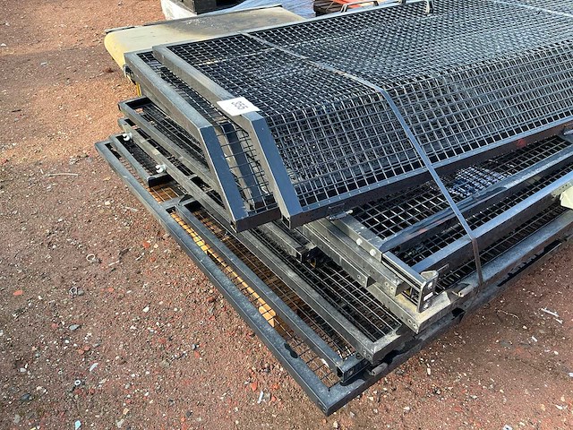 Gedemonteerde afrastering - afbeelding 5 van  7