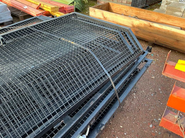 Gedemonteerde afrastering - afbeelding 7 van  7