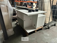 Gedemonteerde bureau - afbeelding 3 van  4