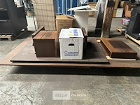 Gedemonteerde bureau - afbeelding 2 van  4