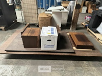 Gedemonteerde bureau - afbeelding 3 van  4