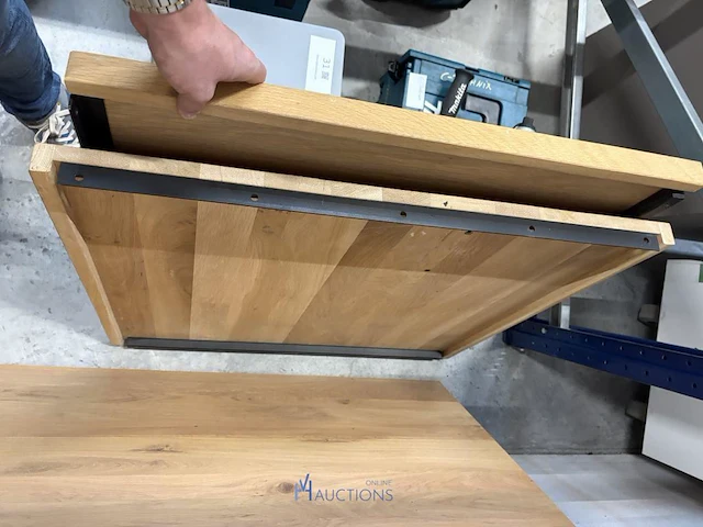 Gedemonteerde bureautafel - afbeelding 5 van  5