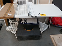 Gedemonteerde bureautafels - afbeelding 3 van  4