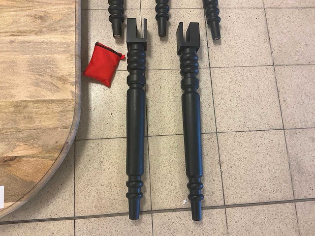 Gedemonteerde eetkamertafel - afbeelding 3 van  3