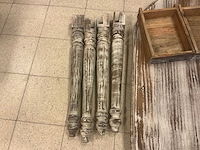 Gedemonteerde eetkamertafel - afbeelding 3 van  4