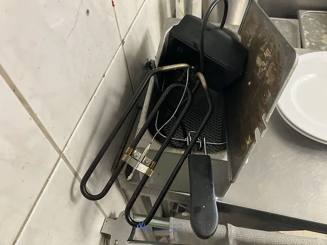 Gedemonteerde friteuse - afbeelding 2 van  2