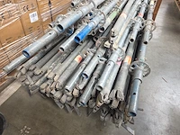 Gedemonteerde gevelsteiger scafom, altrad, assco - afbeelding 6 van  13
