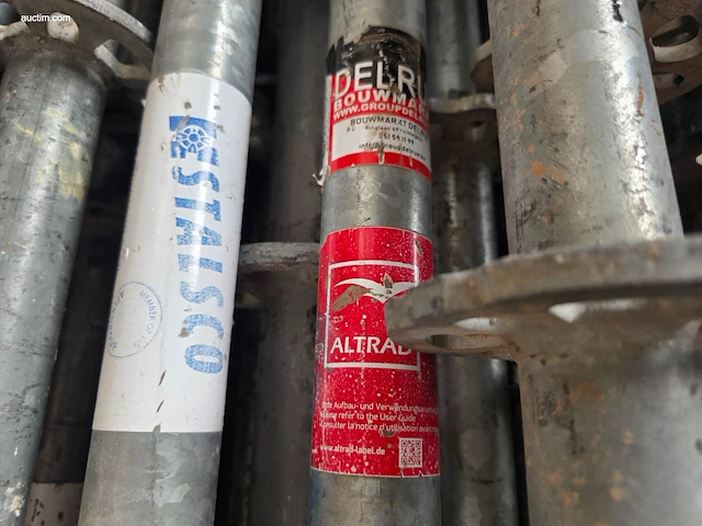 Gedemonteerde gevelsteiger scafom, altrad, assco - afbeelding 10 van  13