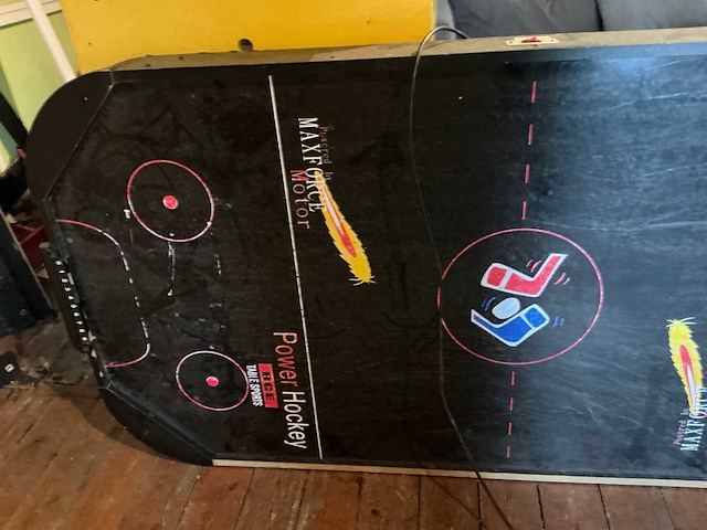 Gedemonteerde hockeytafel - afbeelding 3 van  6