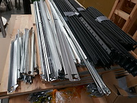 Gedemonteerde houten opbergrekken - afbeelding 5 van  5